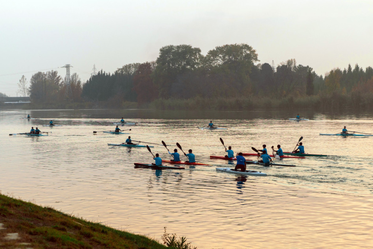 Лейла Алиева встретилась со спортсменами на спортивной базе по гребле в Мингячевире-ФОТО 