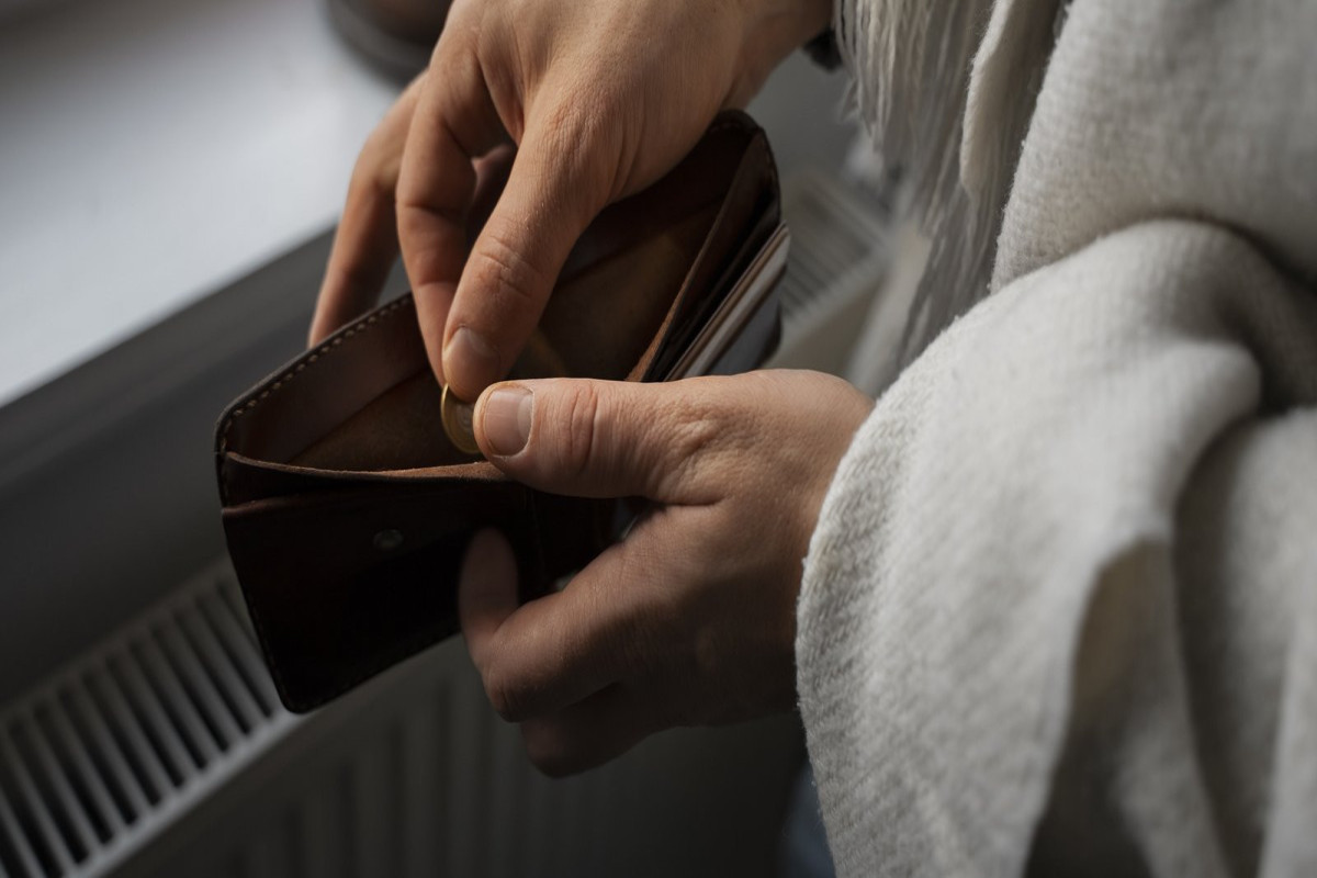 Исследование: низкий доход связан с более высоким риском деменции