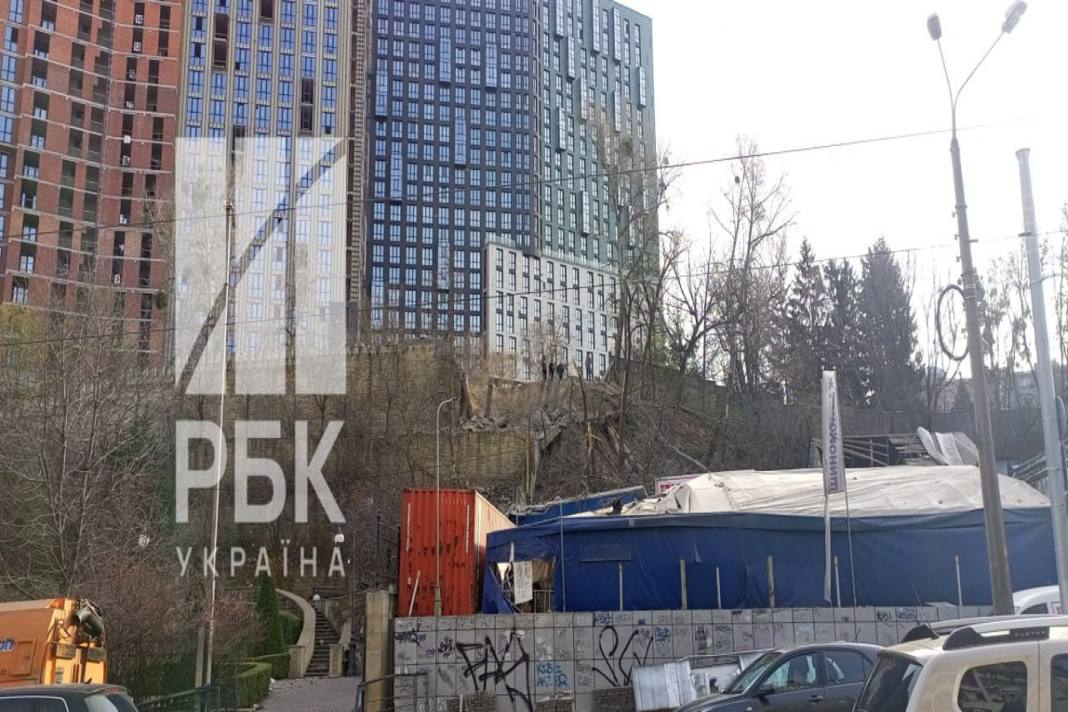 РБК -Украина публикует кадры последствия ударов России по посольству Азербайджана в Киеве-ФОТО 