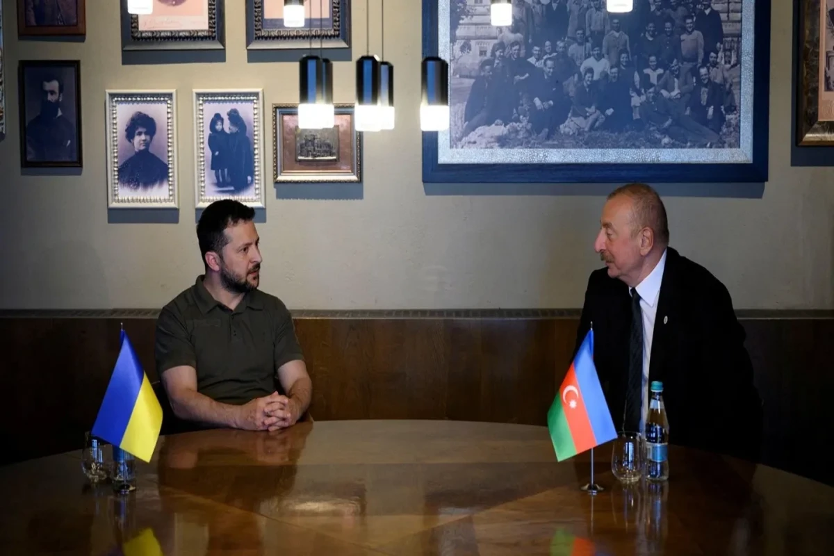 Зеленский сообщил о телефонном разговоре с Ильхамом Алиевым