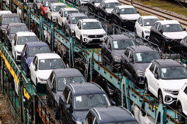 Автоконцерны в Европе предупреждают о риске дефицита чипов