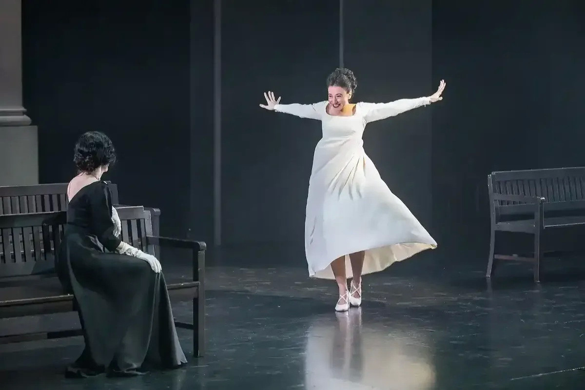 Режиссеры израильского и французского театров показали «Анну Каренину» на бакинской сцене -ФОТО 