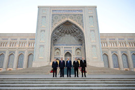 Алиев побывал в Центре исламской цивилизации в Узбекистане