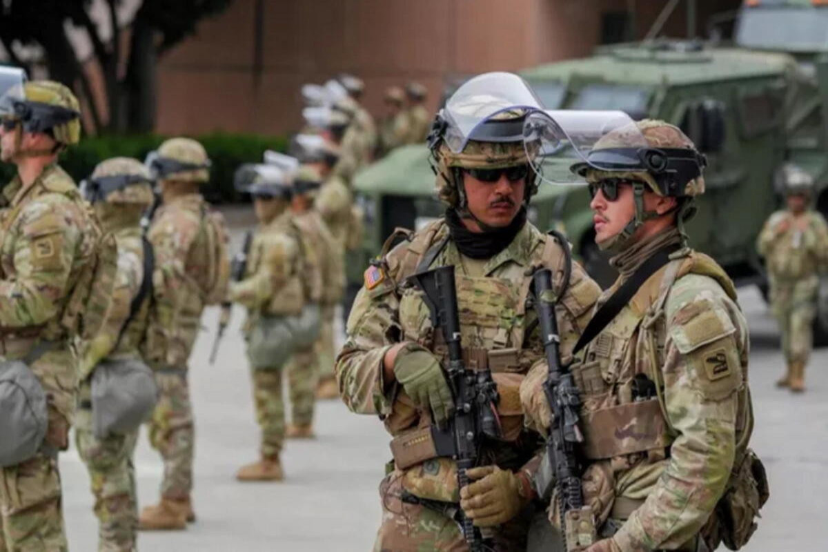 СМИ: Бойцов нацгвардии США отзывают из Портленда и Чикаго