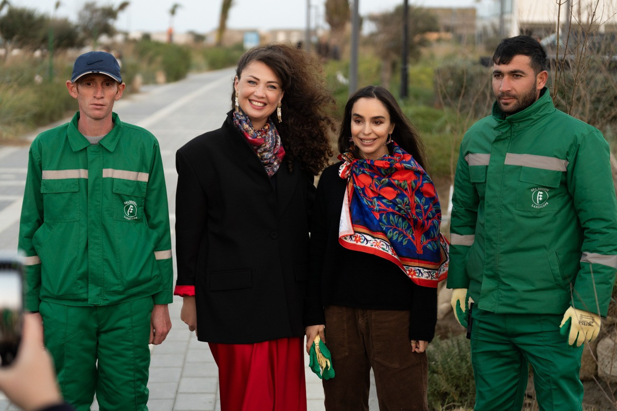 Лейла Алиева приняла участие в экологической акции в Sea Breeze-ФОТО 