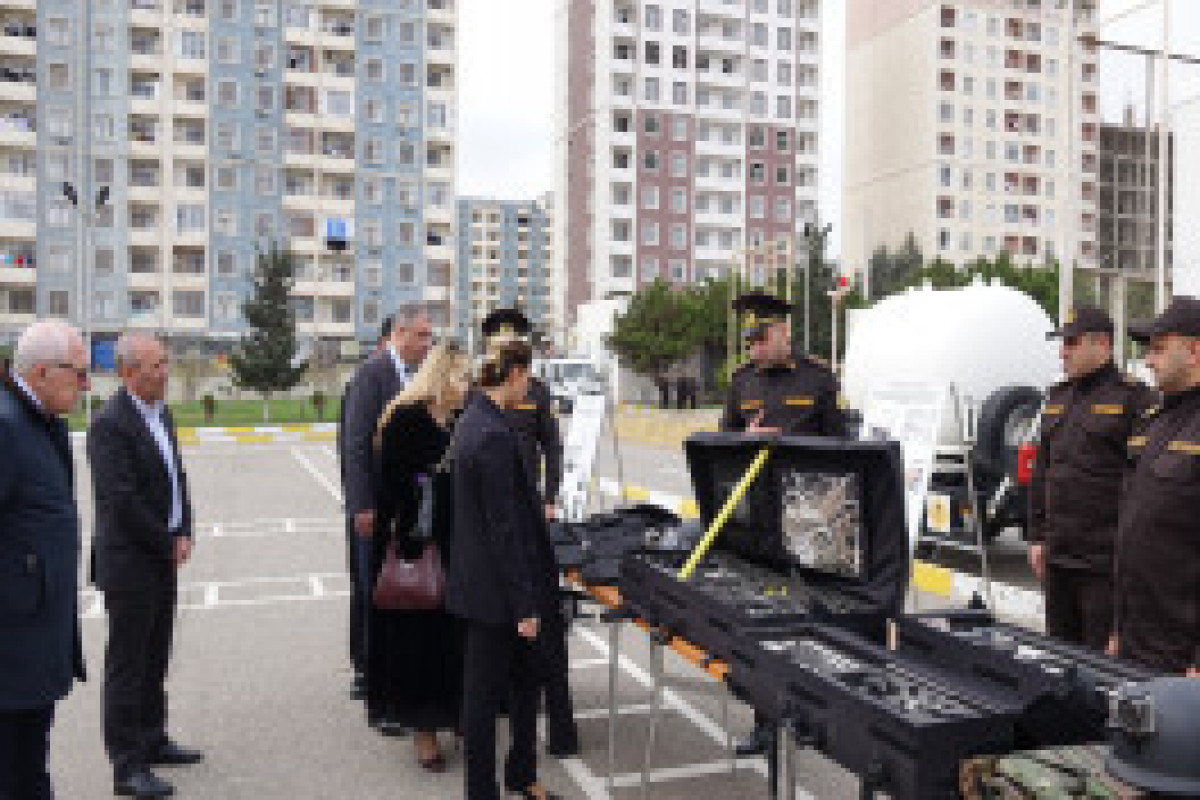 В МЧС прошла презентация возможностей Службы особого риска-ФОТО 