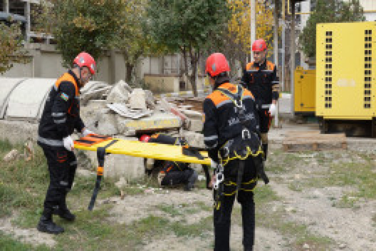 В МЧС прошла презентация возможностей Службы особого риска-ФОТО 