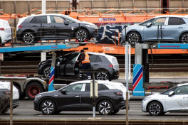 Импорт автомобилей в Азербайджан вырос на 26,6 % за десять месяцев