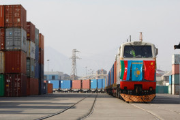 Азербайджан увеличил перевозки по международным коридорам