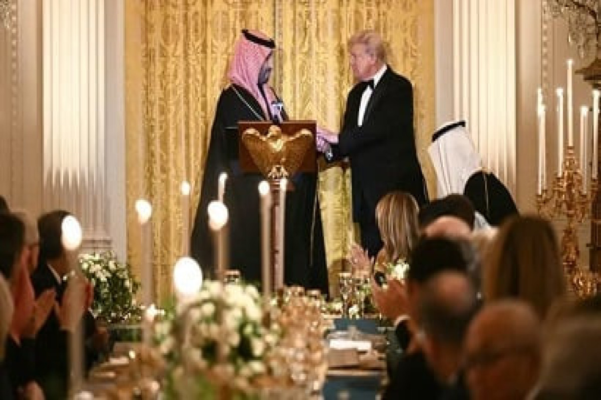 Трамп накрыл шикарный стол для Саудовского принца-ВИДЕО 