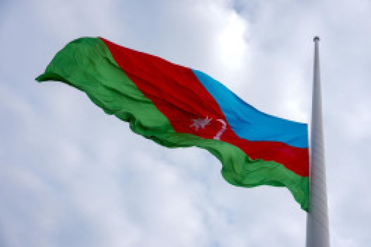 Азербайджанский флаг в Баку признан новым рекордом Гиннесса 