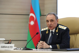 Алиев наградил генпрокурора Кямрана Алиева