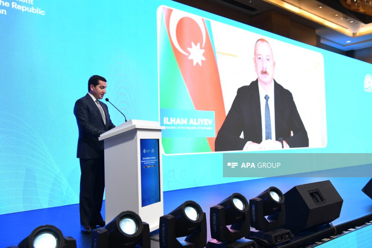 Ильхам Алиев направил обращение к участникам Медиа-форума D-8