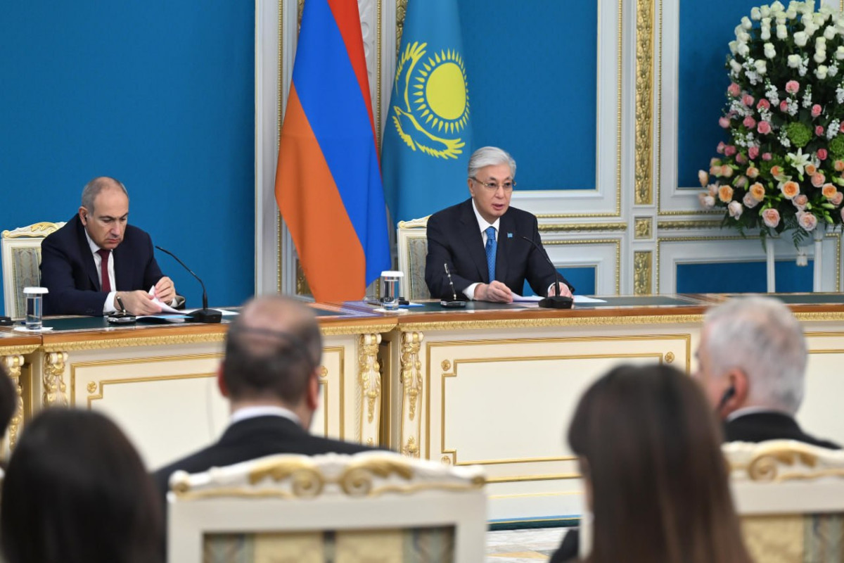 На встрече с Пашиняном Токаев поблагодарил Ильхама Алиева