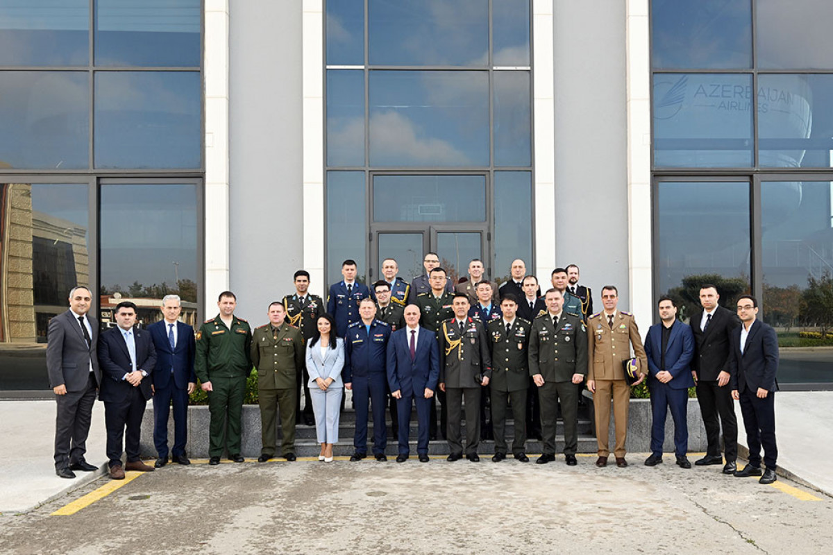 Военные атташе 14 стран посетили Национальную академию авиации Азербайджана-ФОТО 