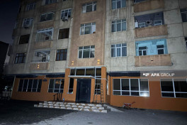 После пожара в Ясамальском районе, в целях безопасности жителей не допускают в здание