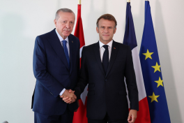 Эрдоган встретился с Макроном