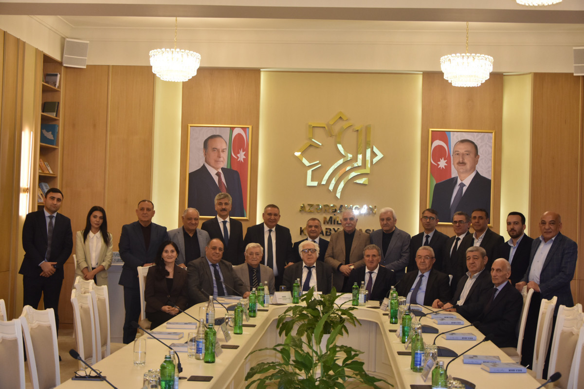 Книга «Гала Адам» и электронная база «Рашад Маджид-60» представлены в Баку-ФОТО 