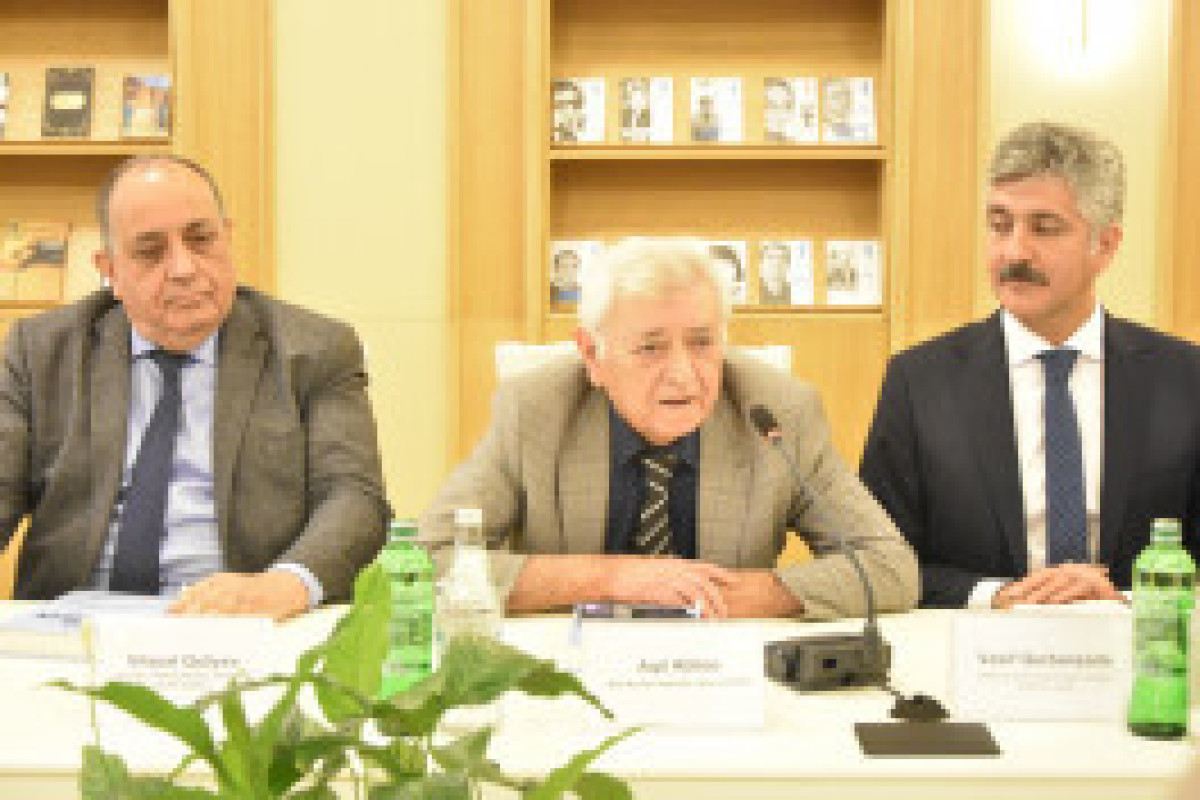 Книга «Гала Адам» и электронная база «Рашад Маджид-60» представлены в Баку-ФОТО 