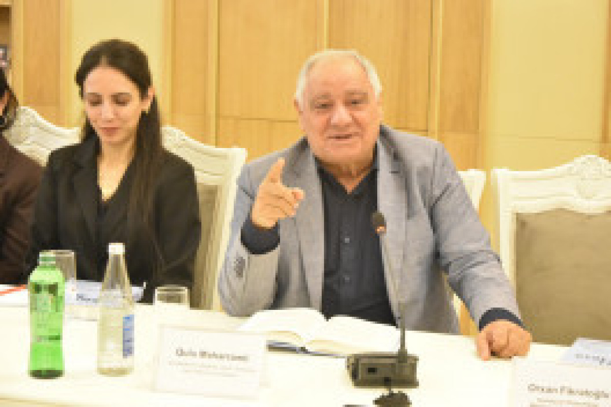 Книга «Гала Адам» и электронная база «Рашад Маджид-60» представлены в Баку-ФОТО 