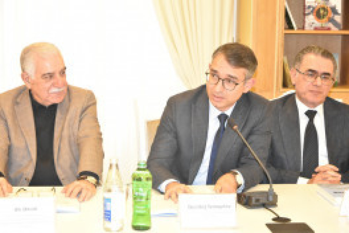 Книга «Гала Адам» и электронная база «Рашад Маджид-60» представлены в Баку-ФОТО 