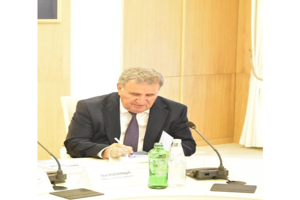 Книга «Гала Адам» и электронная база «Рашад Маджид-60» представлены в Баку-ФОТО 