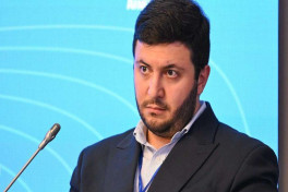 Армянский аналитик жестко раскритиковал противников азербайджано-армянского мира