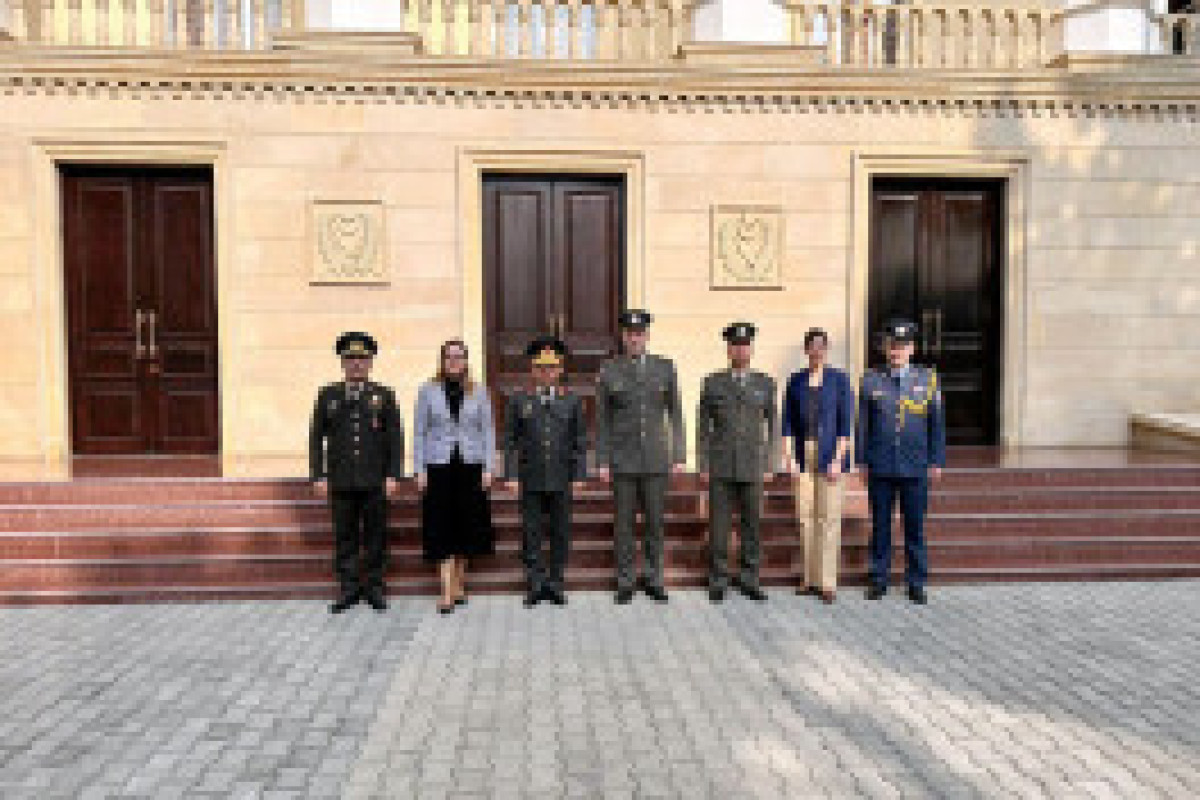 Делегация Белградского университета обороны посетила Азербайджан-ФОТО 