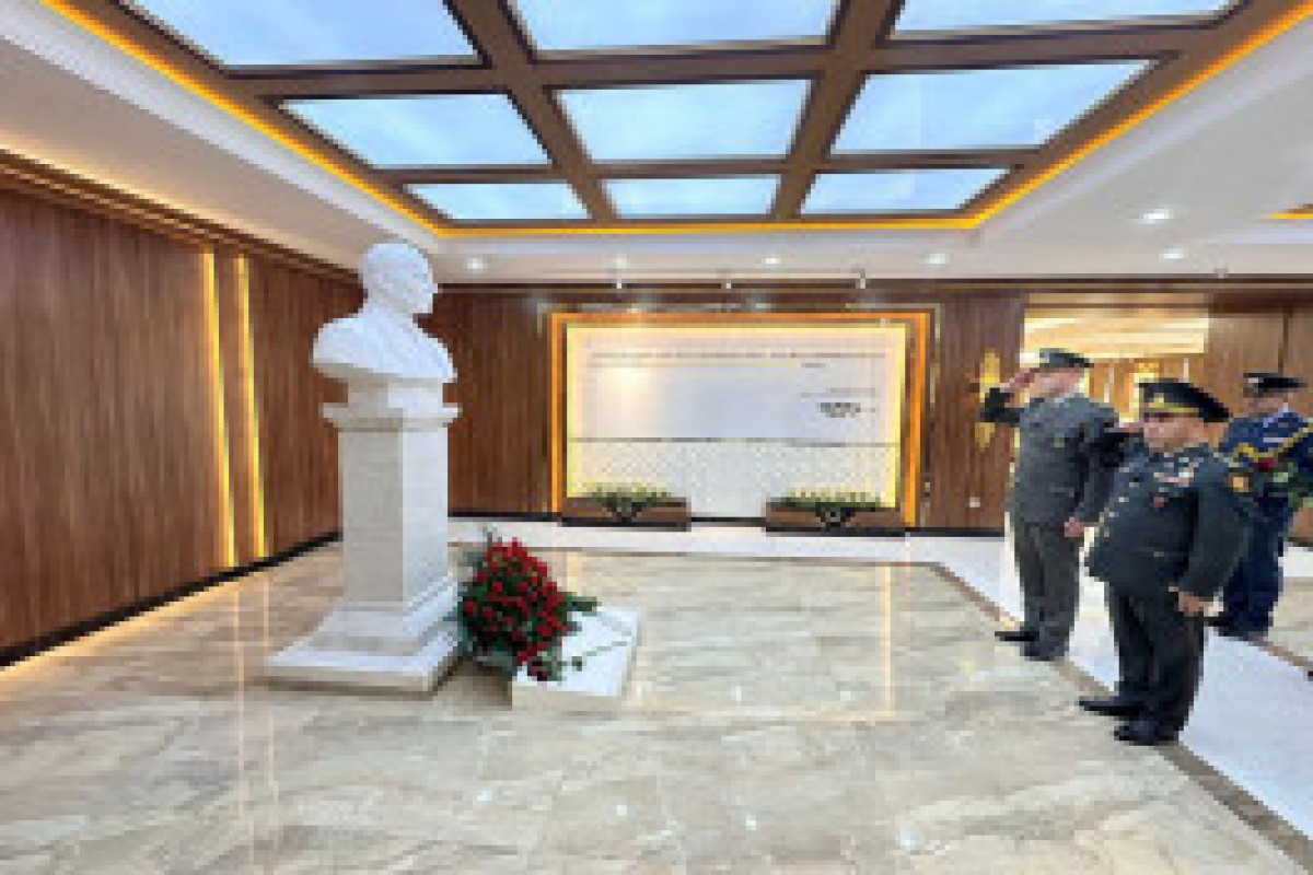 Делегация Белградского университета обороны посетила Азербайджан-ФОТО 