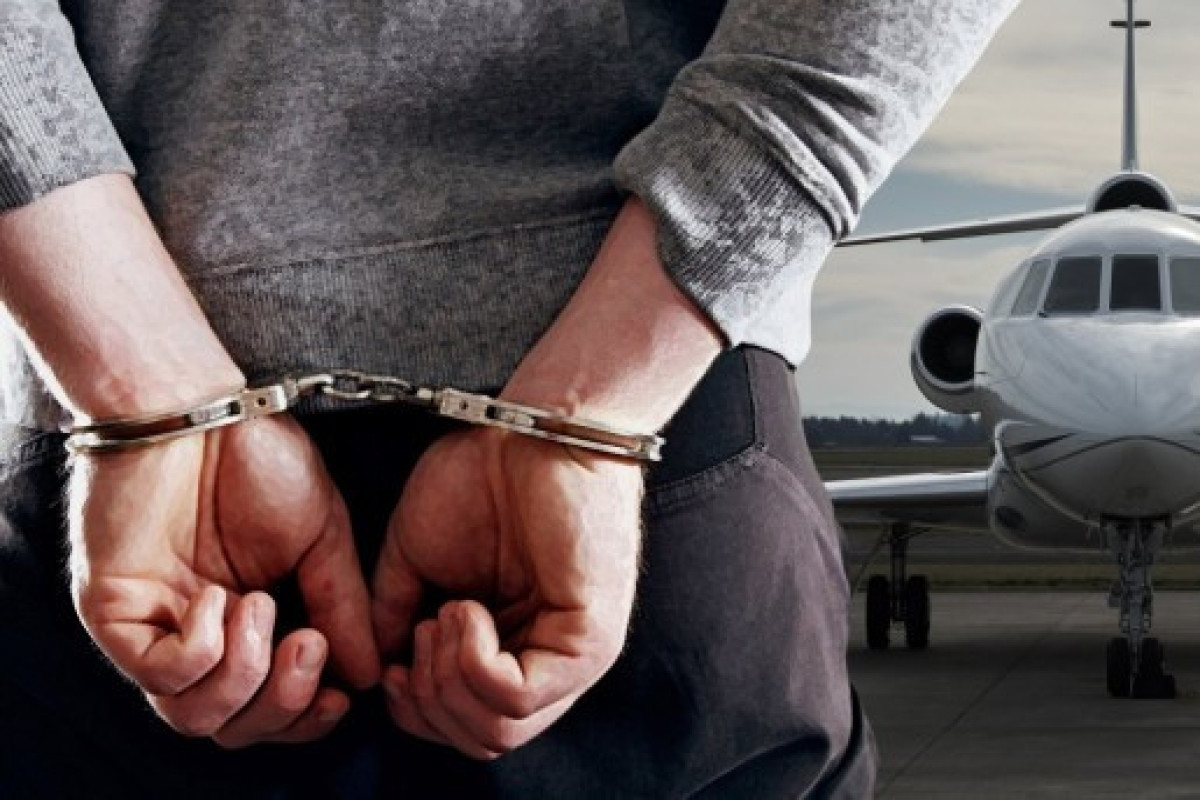 Азербайджан экстрадировал в Россию гражданина, обвиняемого в мошенничестве