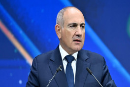 Пашинян призвал Гарегина II покинуть Эчмиадзин