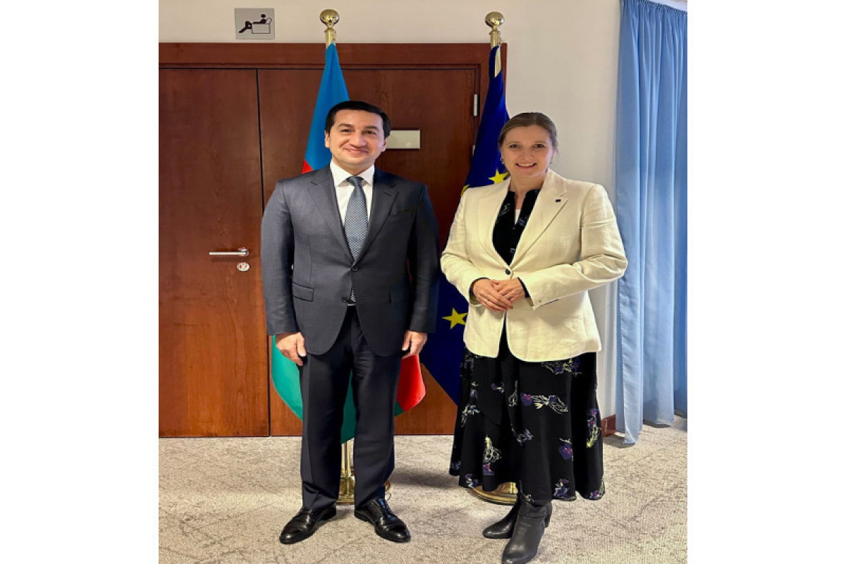 Хикмет Гаджиев провел переговоры с членами комитета ЕС по политике и безопасности