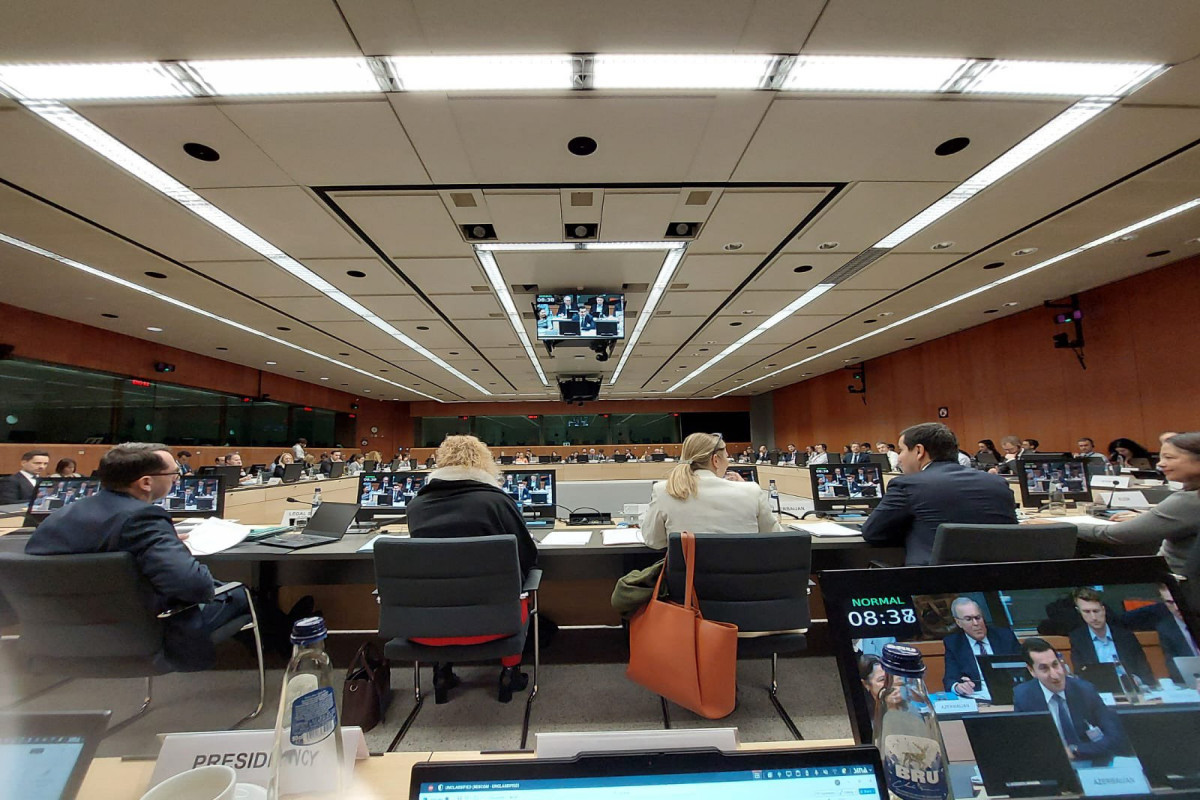 Хикмет Гаджиев провел переговоры с членами комитета ЕС по политике и безопасности