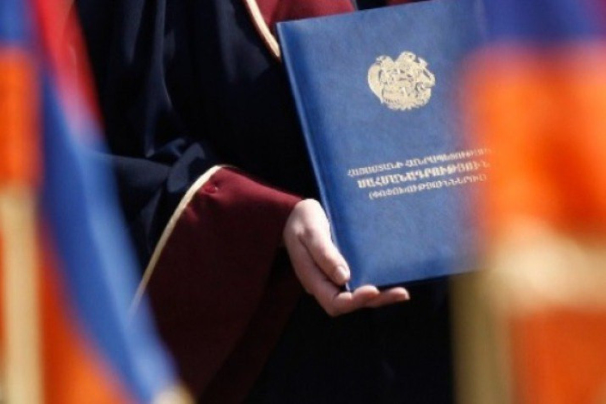 Минюст Армении обещает к марту подготовить новый текст Конституции