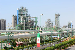 Иран намерен расширять нефтехимию за счет частных инвестиций
