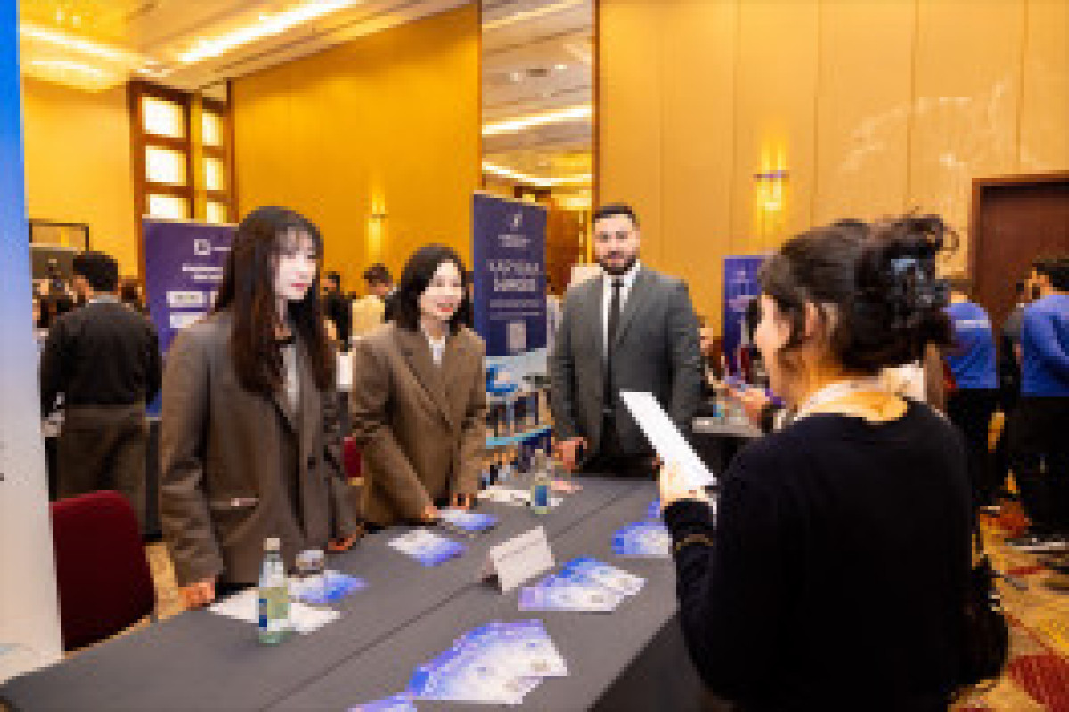 Азербайджанская молодежь встретилась с ведущими IT-компаниями на ярмарке вакансий IDIA