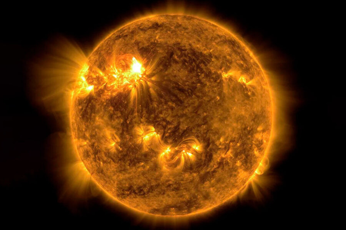 На Солнце произошло пять сильных вспышек