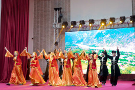 Международный фестиваль в АМУ объединил студентов и дипломатов со всего мира-ФОТО 