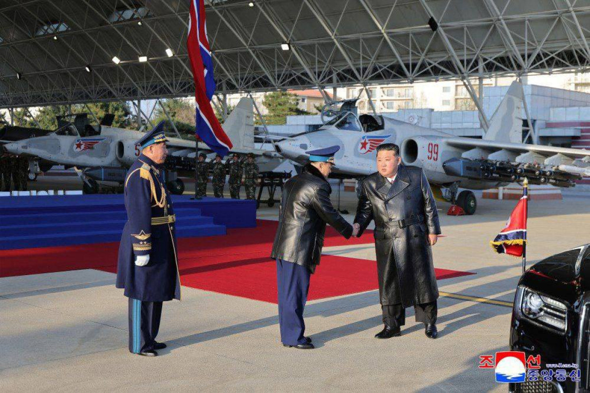 Ким Чен Ын усиливает стратегический потенциал ВВС КНДР-ФОТО 