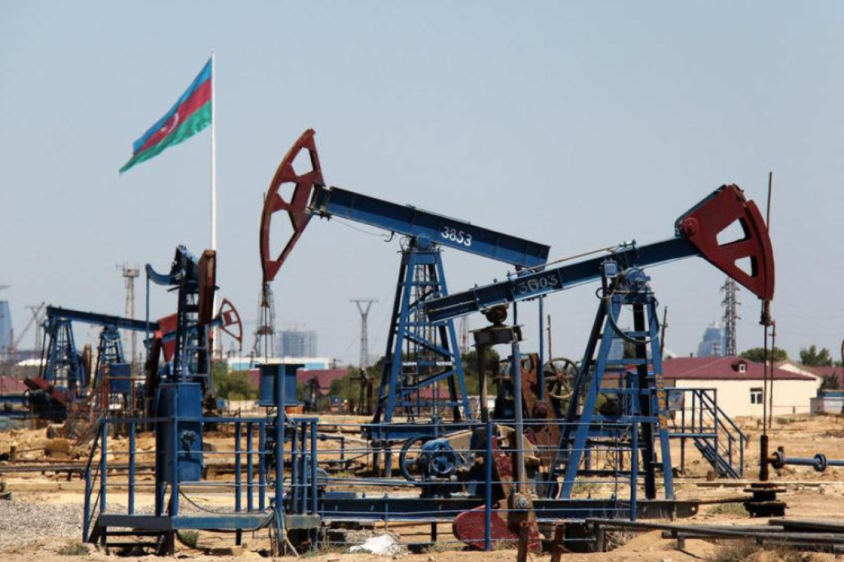 Азербайджанская нефть упала в цене почти на 1,6%
