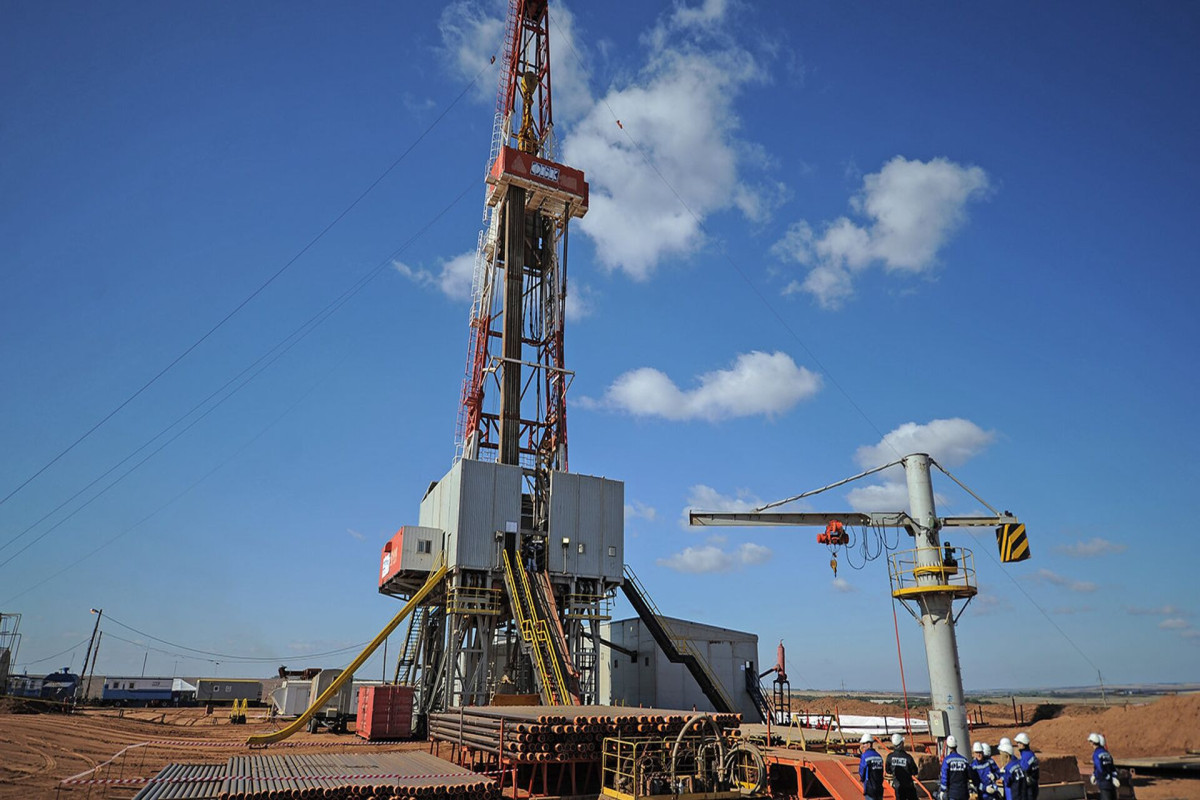 В мире выросло число нефтегазовых буровых установок