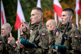 Президент Польши направил войска к границам с Германией и Литвой