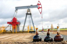 Brent и WTI прибавили 1,5% на фоне умеренного роста добычи