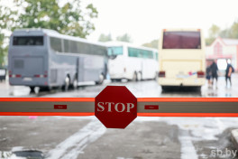 Латвия с 1 ноября запретит нерегулярные автобусные рейсы в Россию