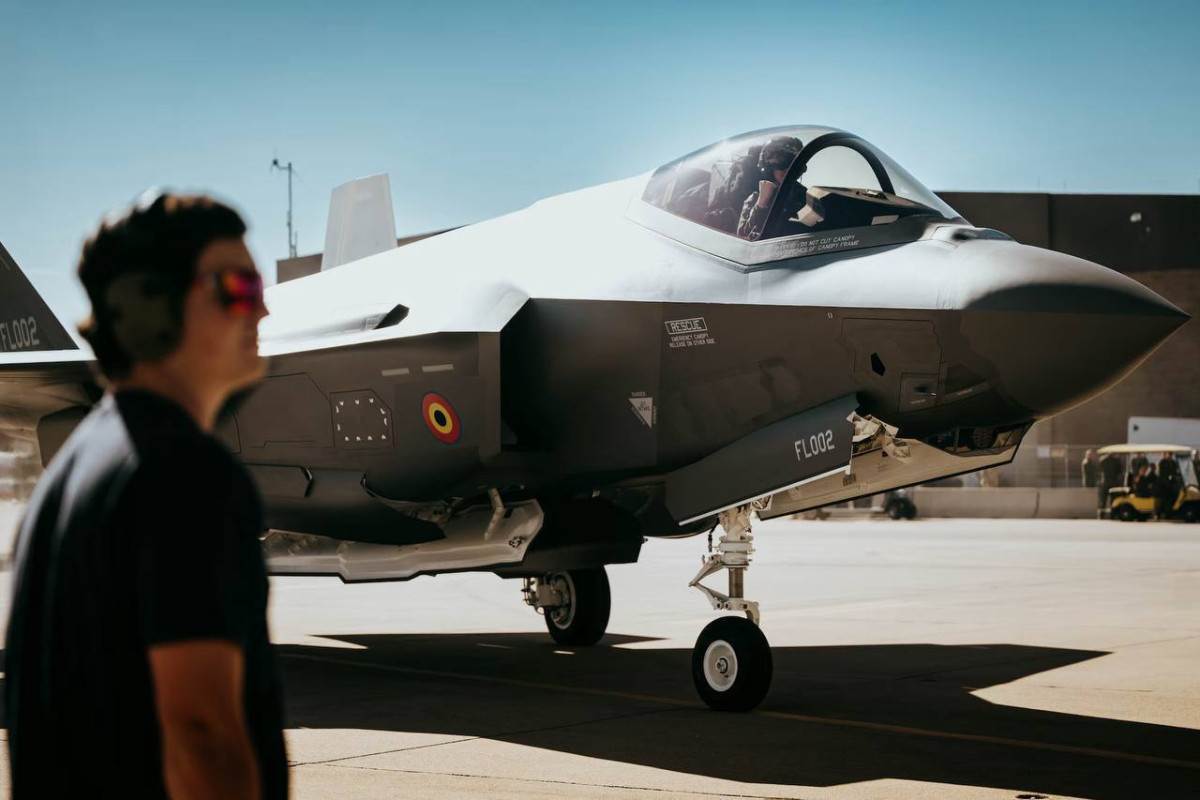 Бельгия получает первые F-35, старые F-16 могут отправить Украине