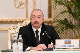 Алиев отметил развитие отношений с Таджикистаном