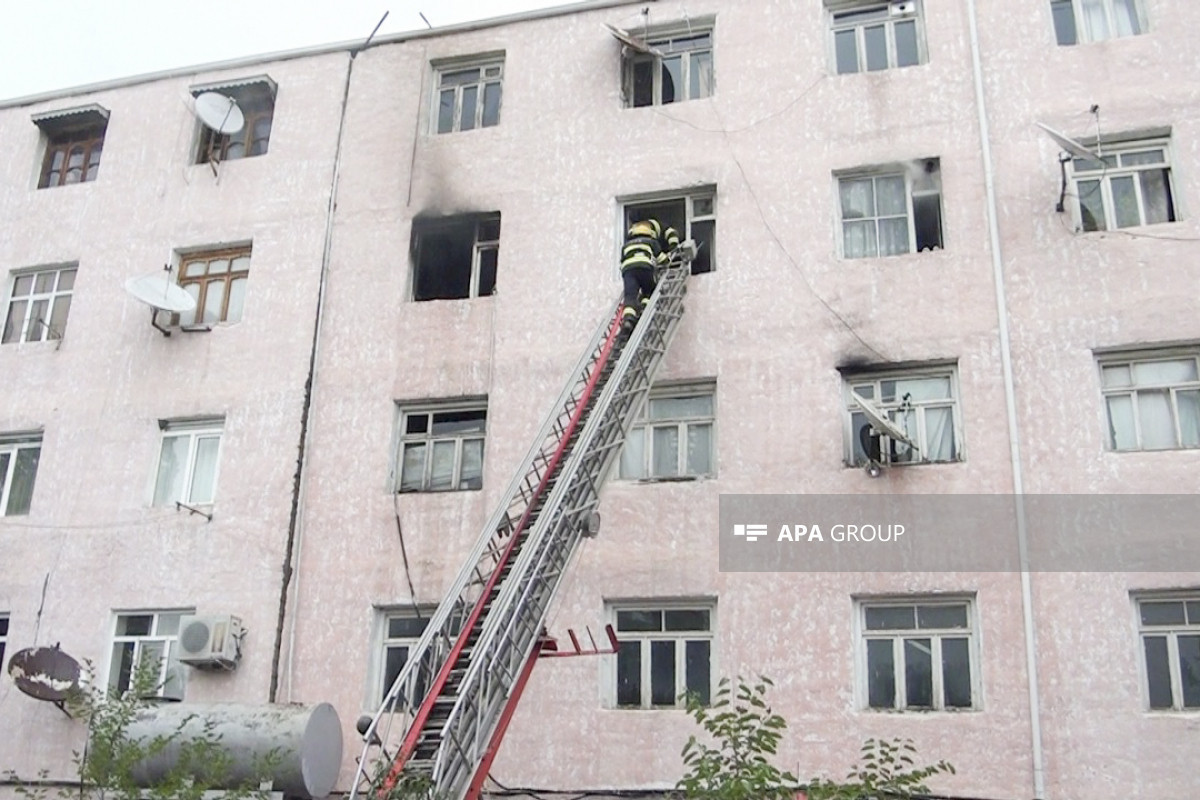 В Сумгайыте произошел пожар, спасены 3 человека