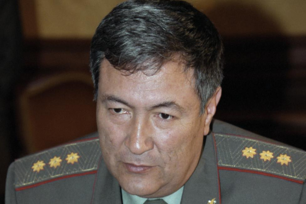 Умер первый министр обороны независимого Узбекистана Рустам Ахмедов