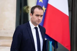 Лекорню сформировал новое правительство Франции