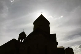 В Армении арестованы пять священнослужителей, один епископ пропал без вести